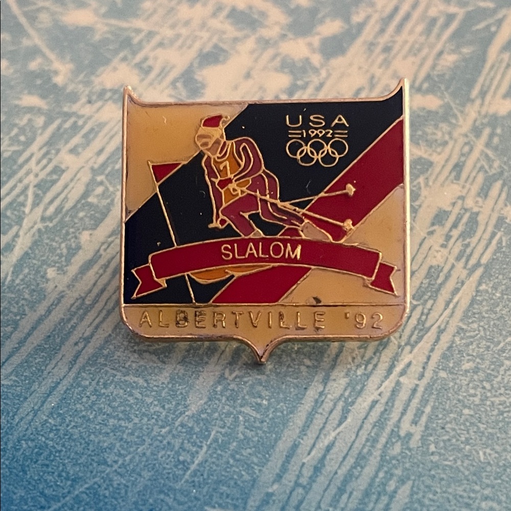 Vintage 1992 Albertville Winter Olympics Pin/commemorating the USA Slalom team.